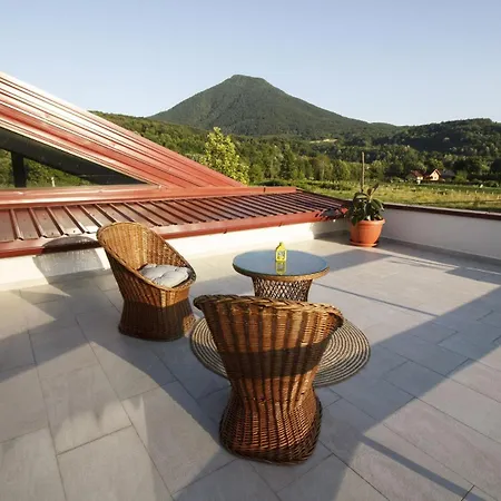 R&j's Villa
