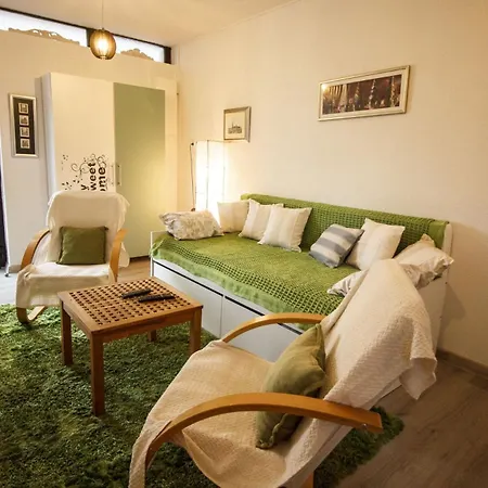 R&j's Villa